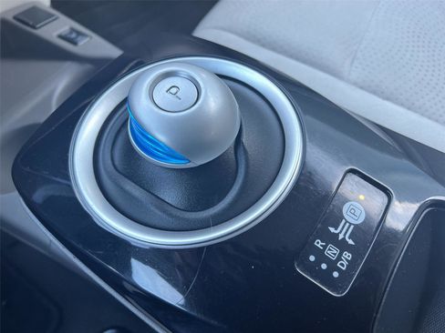 Used 2014 Nissan Leaf SV w/ LED & Quick Charge Package image 19