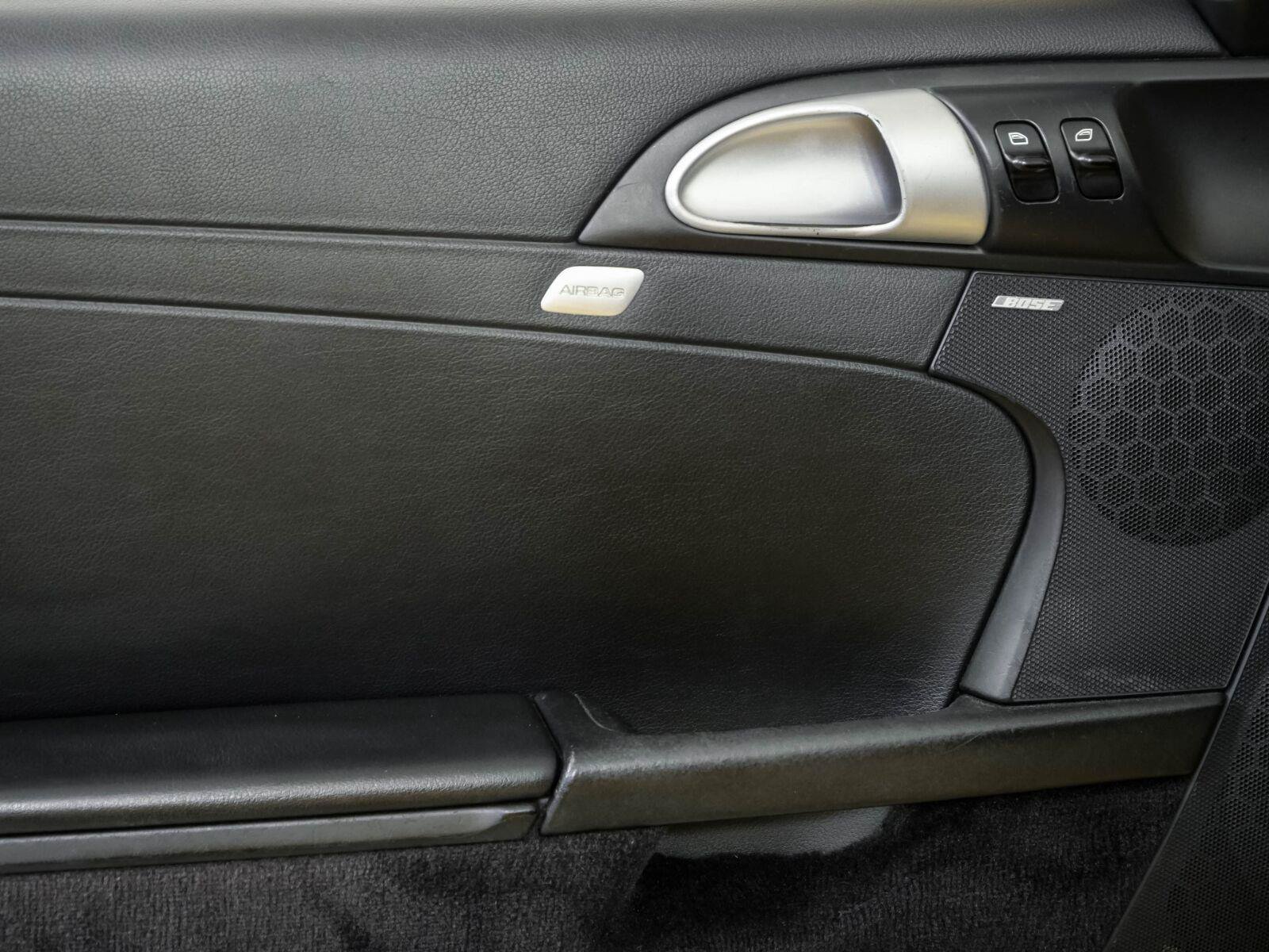 Used 2005 Porsche Boxster RWD image 6