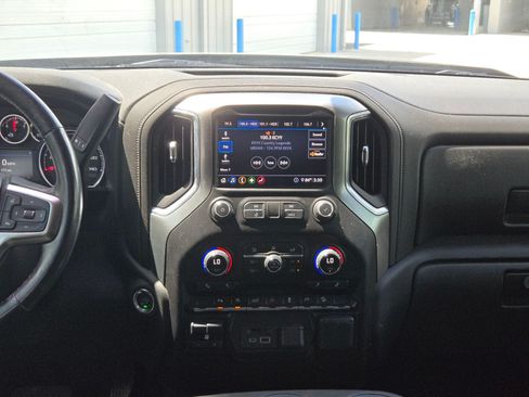 Certified 2020 Chevrolet Silverado 1500 LT w/ Texas Edition AWD/4WD image 16