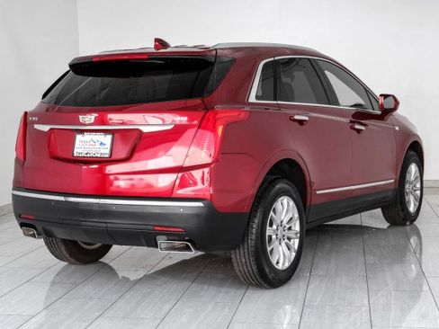 Used 2019 Cadillac XT5 FWD image 6