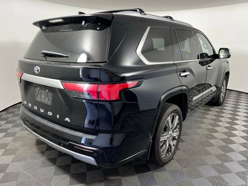 Used 2023 Toyota Sequoia Capstone image 5