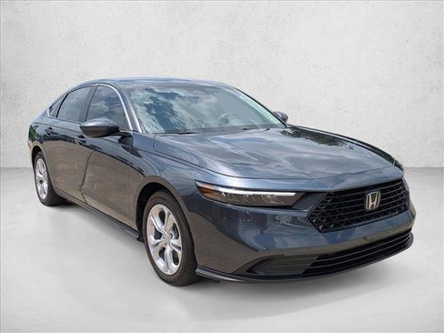 Used 2025 Honda Accord LX image 3