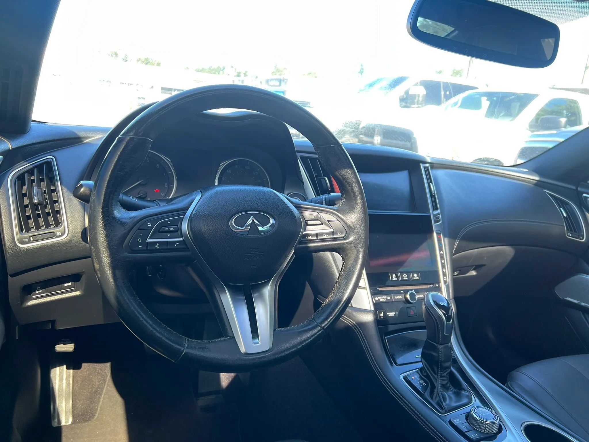 Used 2017 INFINITI Q60 3.0t w/ Premium Plus Package 3.0T AWD/4WD image 14