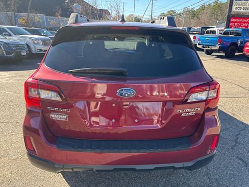 Used 2016 Subaru Outback 2.5i Limited image 4