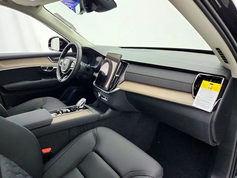 New 2026 Volvo XC90 B5 Core image 13