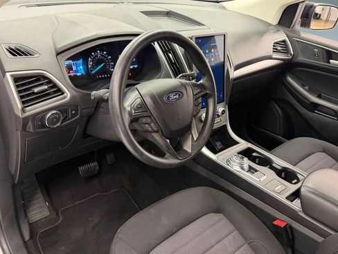 Used 2024 Ford Edge SE w/ Black Appearance Package AWD/4WD image 3