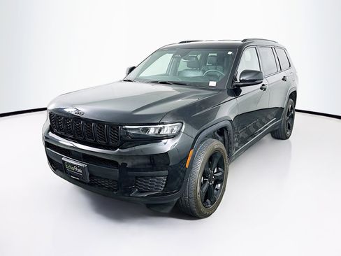 Used 2023 Jeep Grand Cherokee L Laredo RWD image 3
