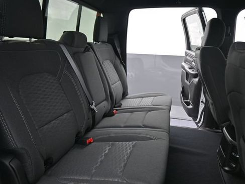 New 2026 RAM 1500 Express AWD/4WD image 23