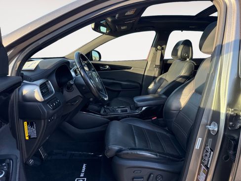 Used 2016 Kia Sorento SX image 10