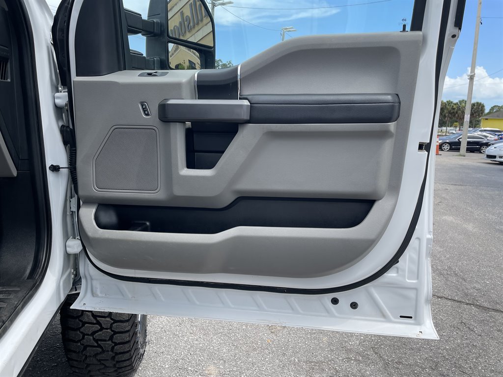 Used 2020 Ford F250 XLT w/ XLT Value Package AWD/4WD image 38
