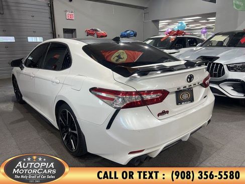 Used 2020 Toyota Camry XSE FWD image 3