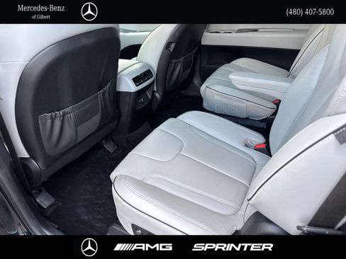 Used 2024 Hyundai Palisade SEL FWD image 19