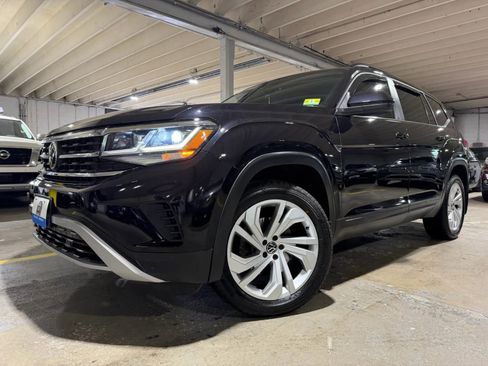 Used 2021 Volkswagen Atlas SE AWD/4WD image 2