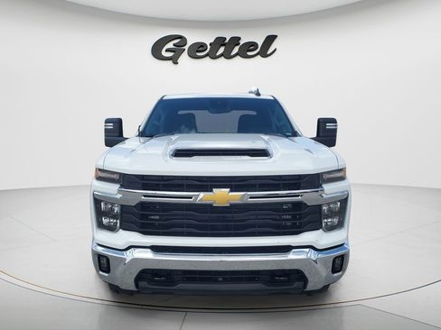 Used 2025 Chevrolet Silverado 2500 LT w/ Convenience Package image 8