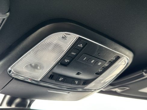 Used 2023 Chrysler 300 S image 20