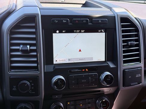 Used 2018 Ford F150 King Ranch w/ Equipment Group 601A Luxury image 31