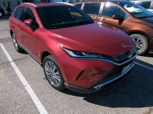 Used 2021 Toyota Venza XLE w/ Softex Package image 6