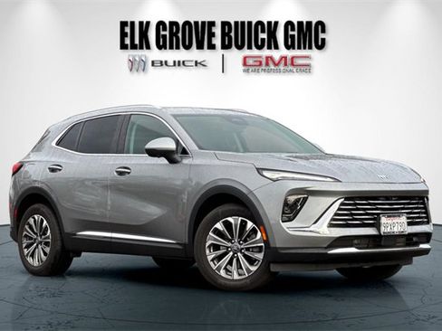 Used 2024 Buick Envision Preferred image 2