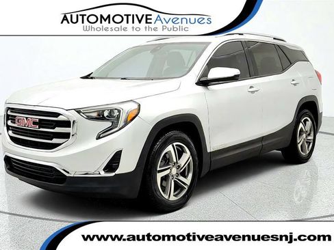 Used 2020 GMC Terrain SLT FWD image 1