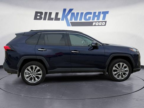 Used 2022 Toyota RAV4 Limited image 6