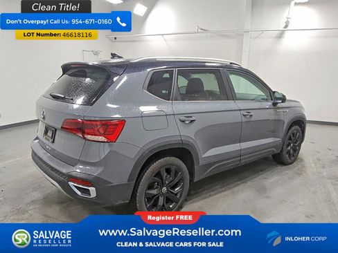 Used 2024 Volkswagen Taos SE FWD image 4