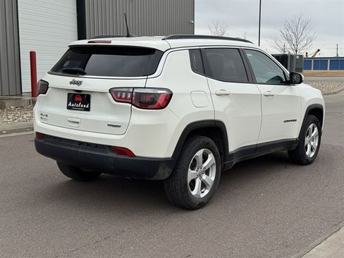 Used 2020 Jeep Compass Latitude w/ Cold Weather Group image 5