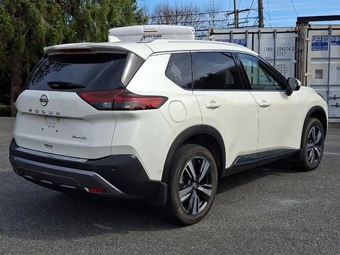 Certified 2023 Nissan Rogue SL w/ SL Premium Package image 6