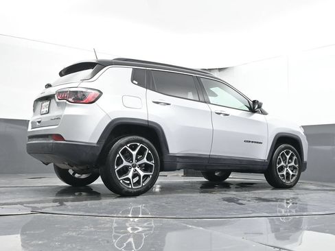 Used 2025 Jeep Compass Limited AWD/4WD image 23
