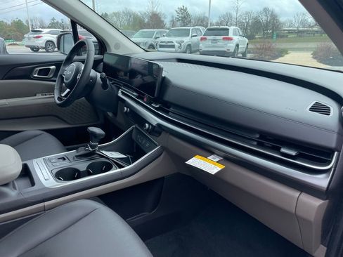 New 2026 Kia Carnival LXS image 30