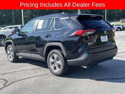 Used 2024 Toyota RAV4 XLE AWD/4WD image 3
