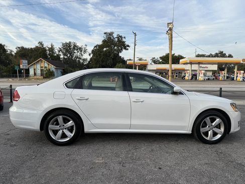 Used 2015 Volkswagen Passat 1.8T Limited Edition image 8