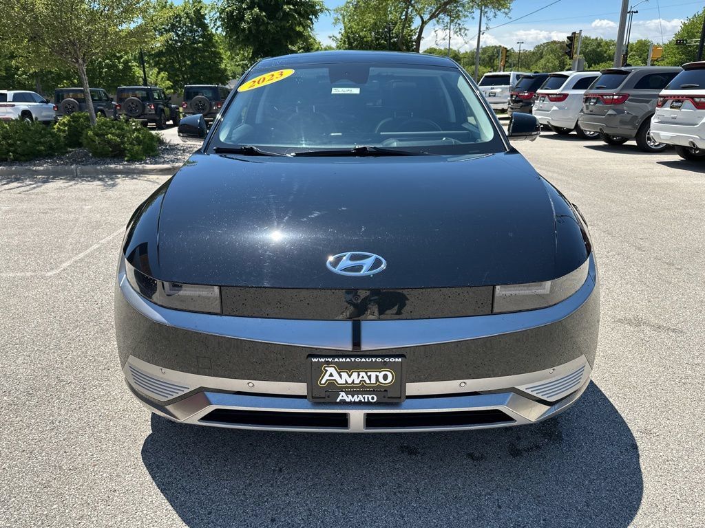 Used 2023 Hyundai Ioniq 5 Limited AWD/4WD image 3