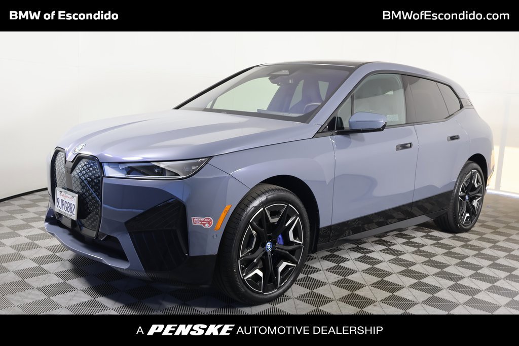 Used 2024 BMW iX xDrive50 w/ Sport Package AWD/4WD image 1