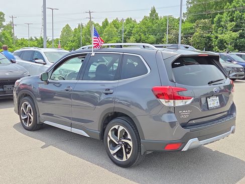 Used 2022 Subaru Forester Touring w/ Popular Package #2 AWD/4WD image 5