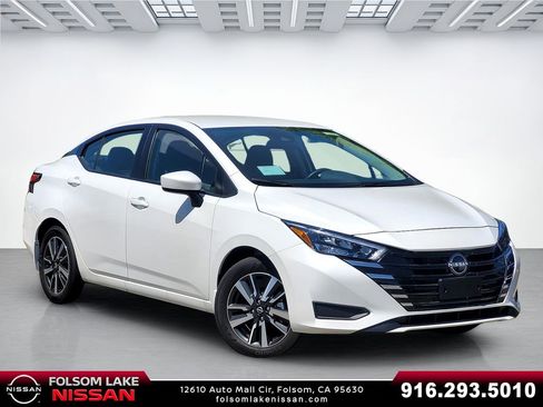New 2025 Nissan Versa SV w/ Trunk Package FWD image 1