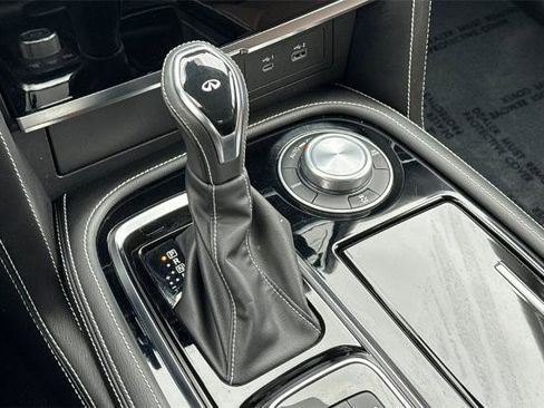 Certified 2024 INFINITI QX80 Premium Select w/ Cargo Package image 21