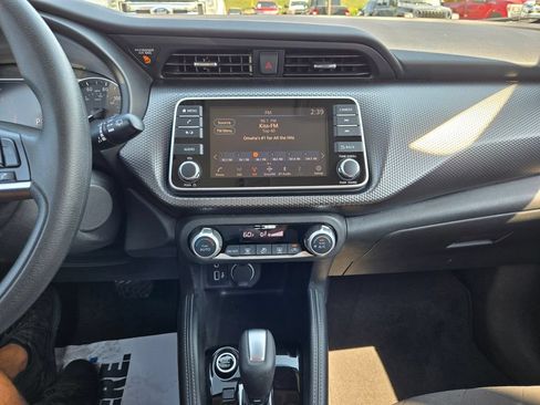 Used 2020 Nissan Kicks SV FWD image 19