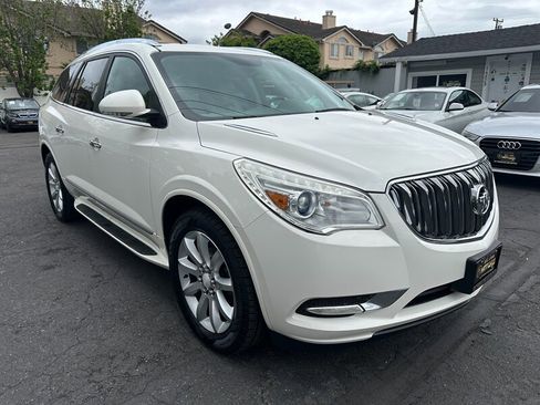 Used 2014 Buick Enclave Leather FWD image 3
