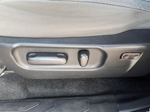 Used 2020 Toyota Tacoma SR5 image 17