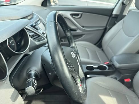Used 2014 Hyundai Elantra Sport FWD image 10