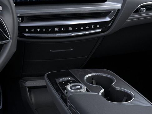New 2026 Cadillac Lyriq V AWD/4WD image 23