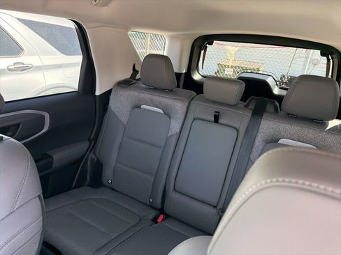 Used 2025 Ford Bronco Sport Badlands image 18