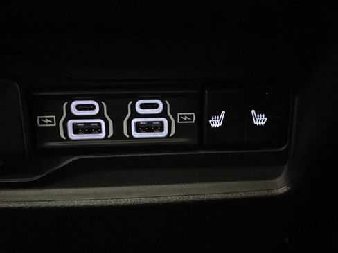Used 2025 Jeep Grand Cherokee Overland AWD/4WD image 35