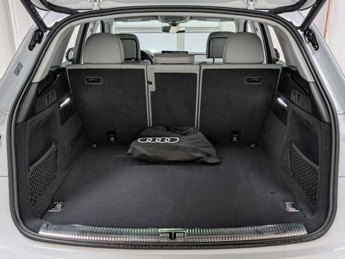 Used 2024 Audi Q5 e Premium Plus image 22