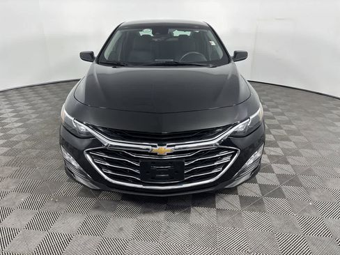 Used 2024 Chevrolet Malibu LT image 3