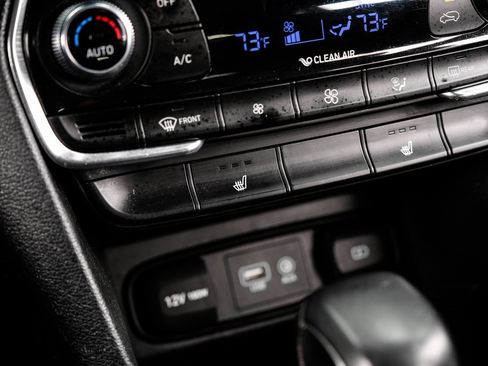 Used 2019 Hyundai Santa Fe SEL image 36