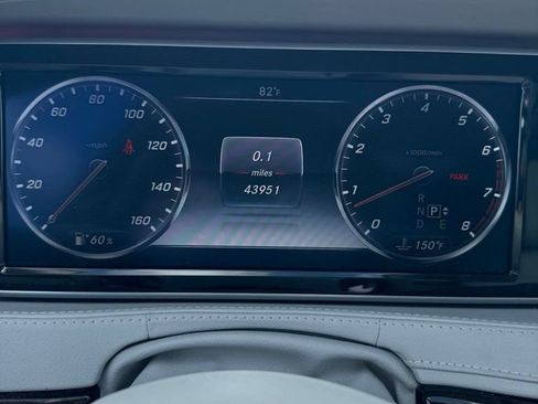 Used 2015 Mercedes-Benz S 550 4MATIC Sedan image 11
