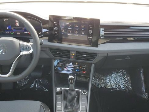 New 2025 Volkswagen Jetta SE image 26