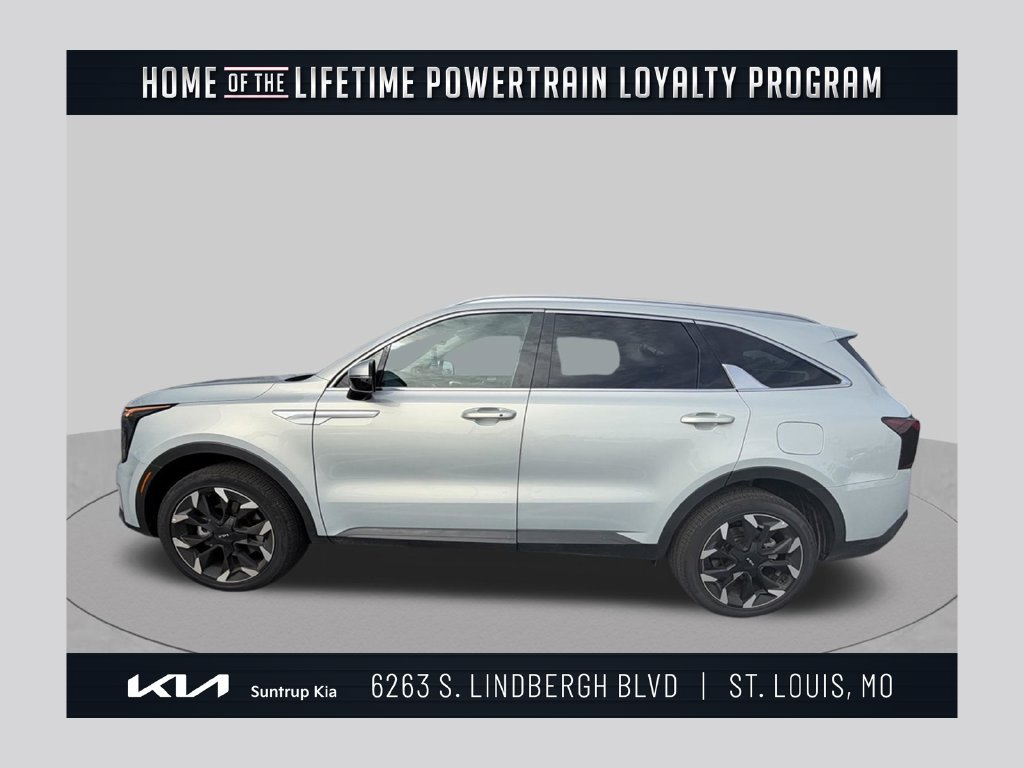 Certified 2026 Kia Sorento EX AWD/4WD image 1