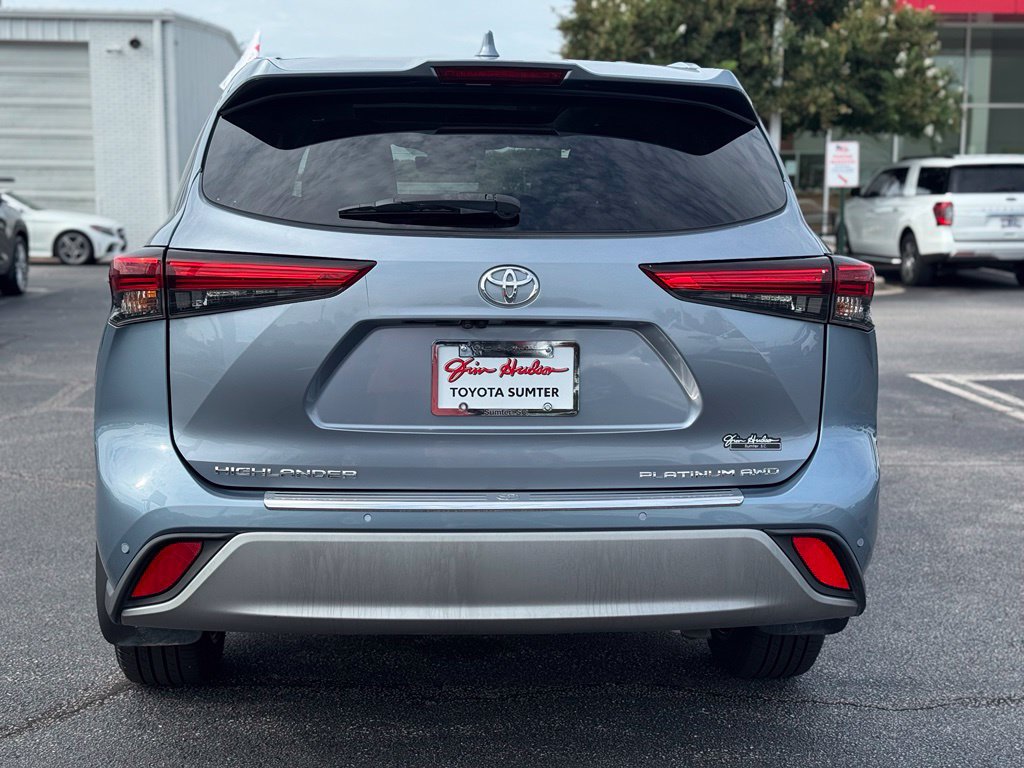 Used 2021 Toyota Highlander Platinum AWD/4WD image 10